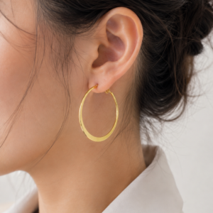 گوشواره حلقه‌ای طلایی مینیمال زنانه